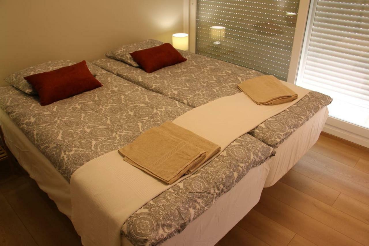 Casa Tomas - Lovely Townhouse In 캠브릴스 외부 사진